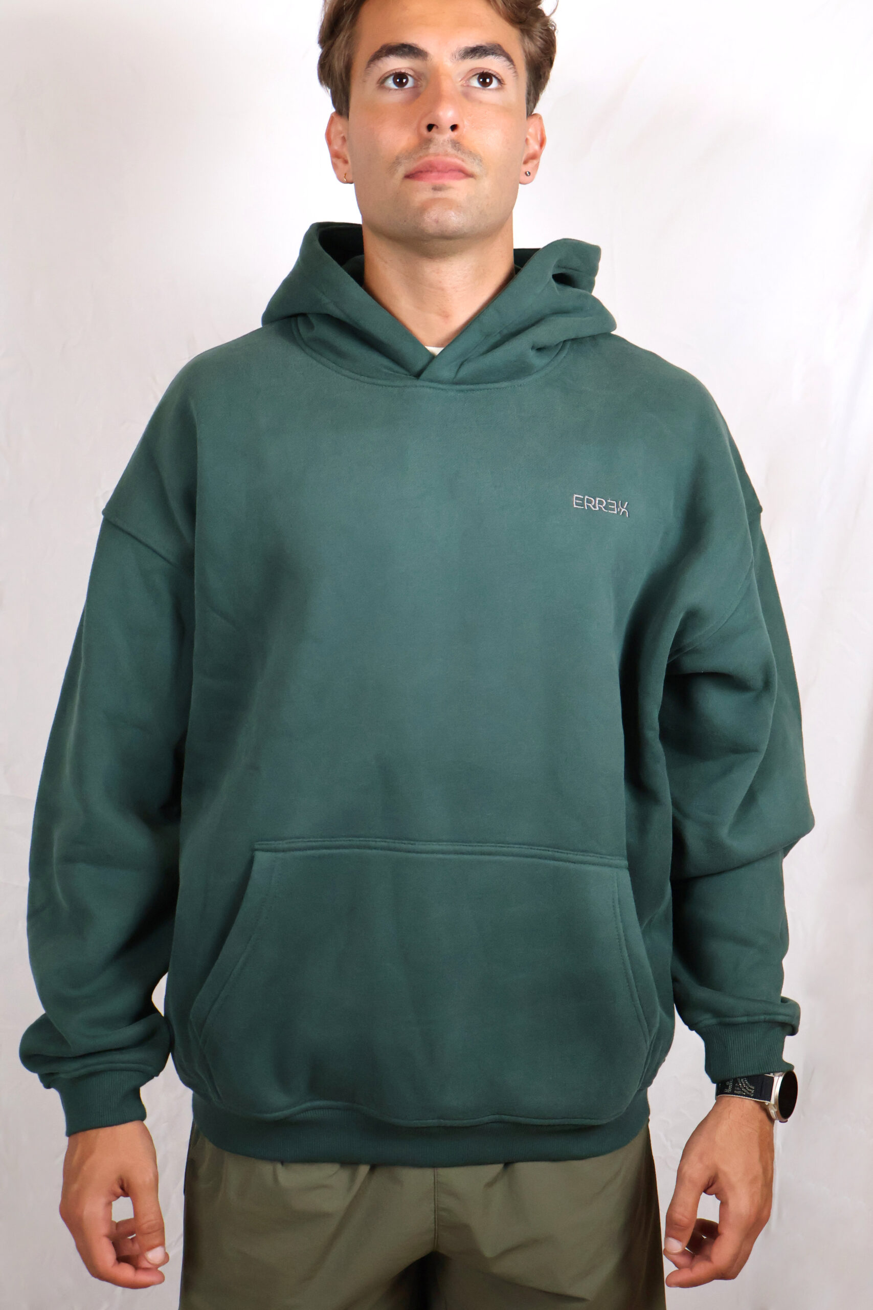 SUDADERA STAY STRONG 3 E Sudadera verde scaled